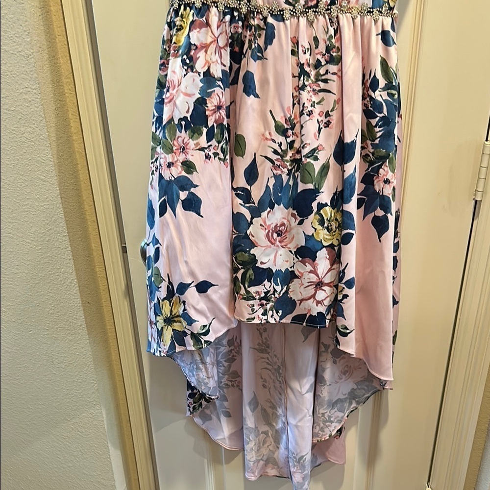 Pink and Blue Sleeveless Sundress with Spaghetti Straps - Picture 2 of 4